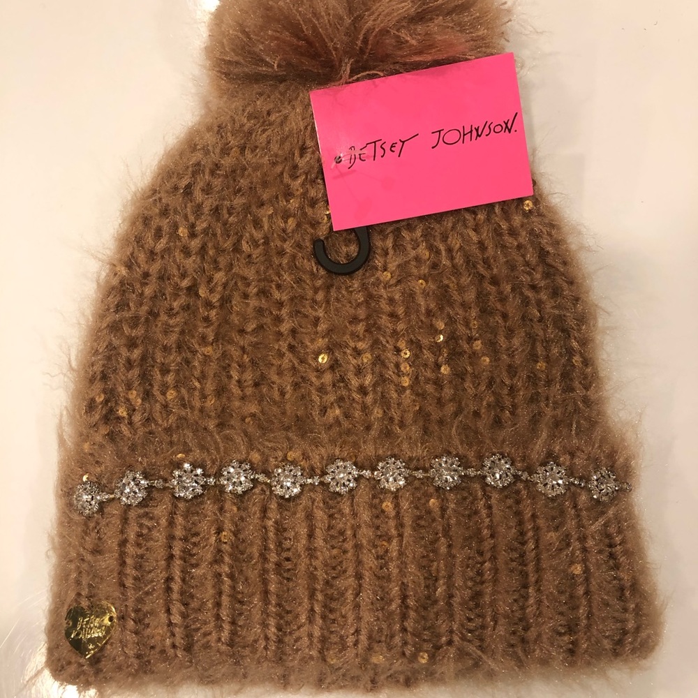 🛍Betsy Johnson Knitted Hat.